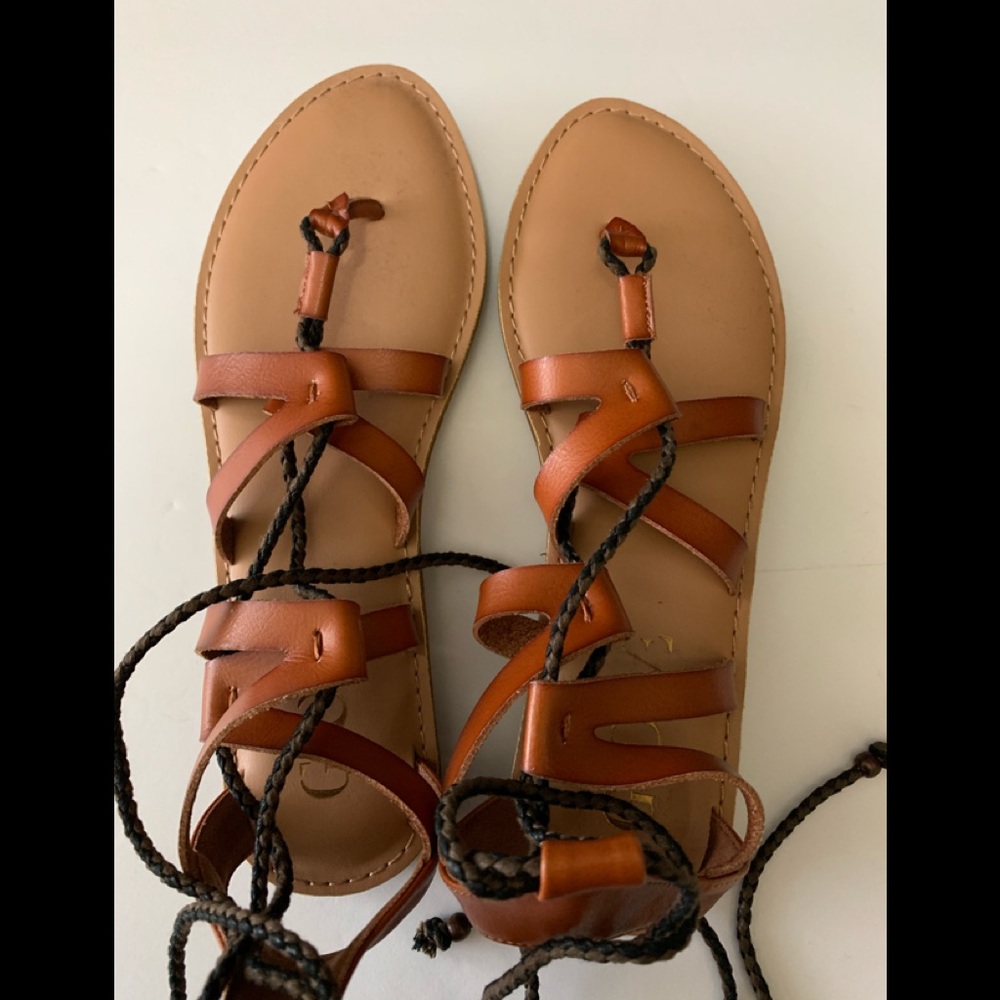 Groove Lace Up Sandals